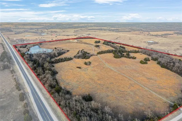 $389,900 | 2834 Cr 3900 N/a Independence Ks 67301 N/a, Independence, KS 67301