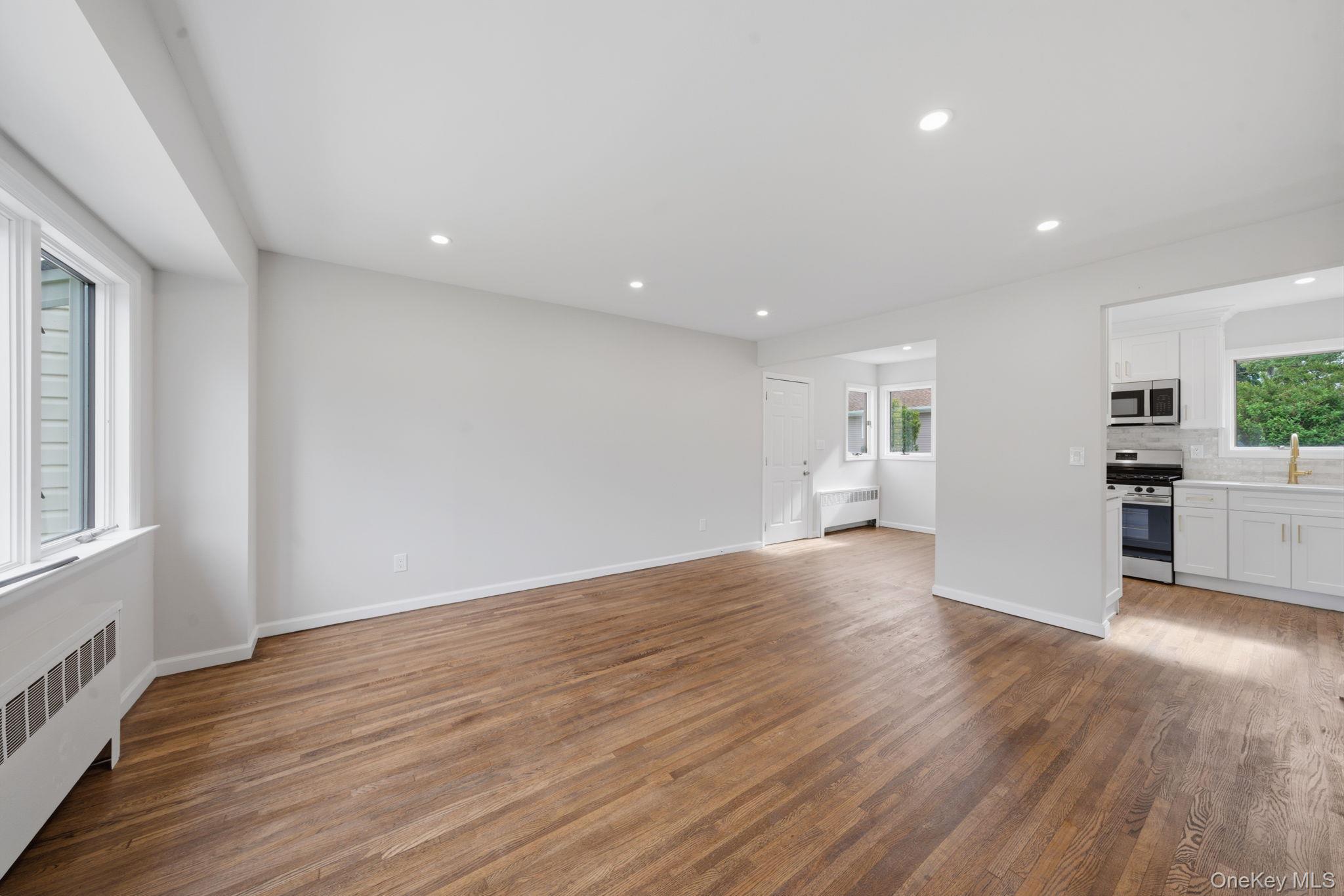 986 Cayuga Road West Hempstead, NY 11552 - Photo 7 of 22