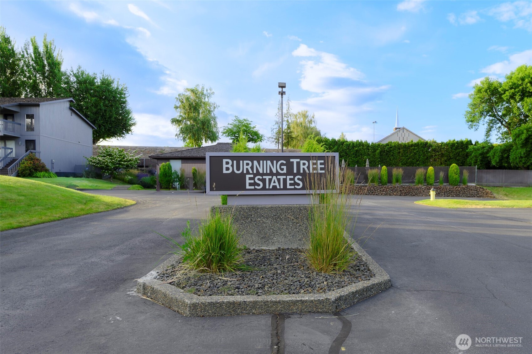 3 Burning Tree Drive, Unit 3 Yakima, WA 98902 - Photo 29 of 32 a view of a park with welcome board