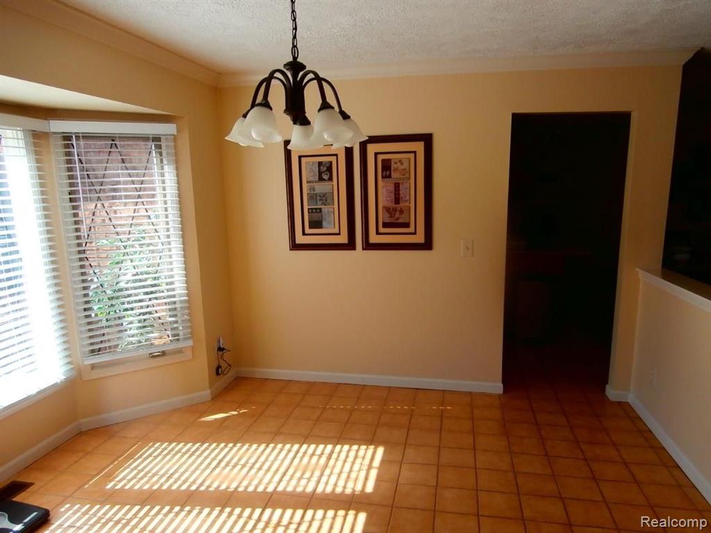 37642 Eight Mile Road Farmington Hills, MI 48167 - Photo 13 of 25