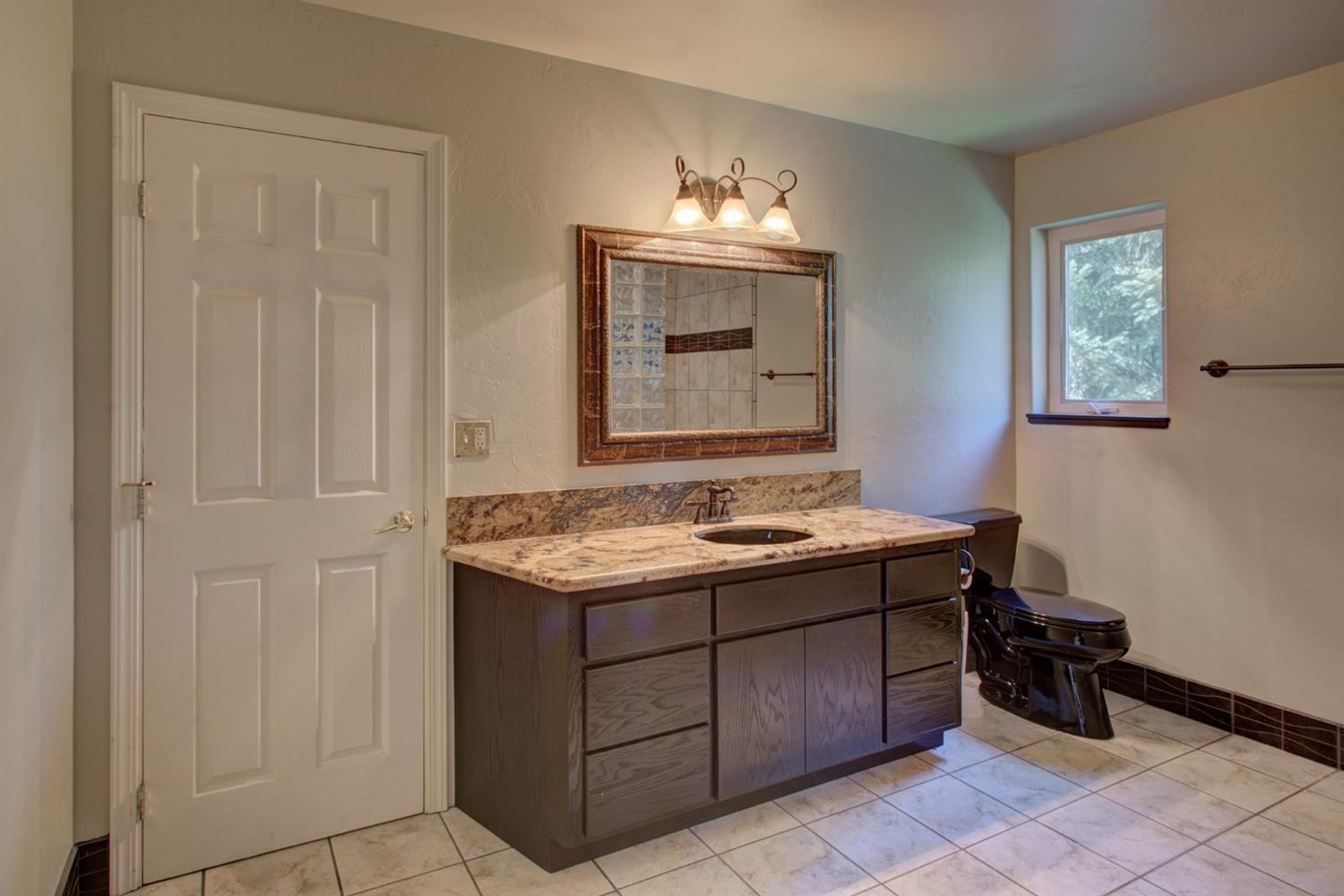 8318 North Applegate Road Grants Pass, OR 97527 - Photo 21 of 25 Additional Photo