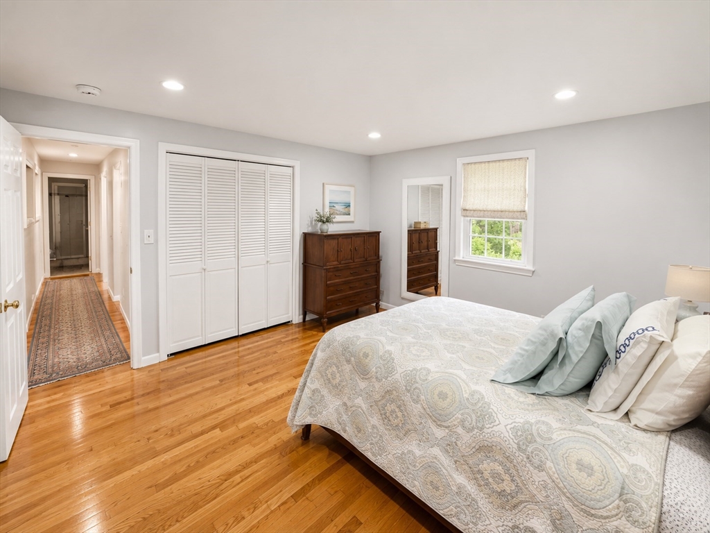33 Edgewood Road Scituate, MA 02066 - Photo 11 of 30