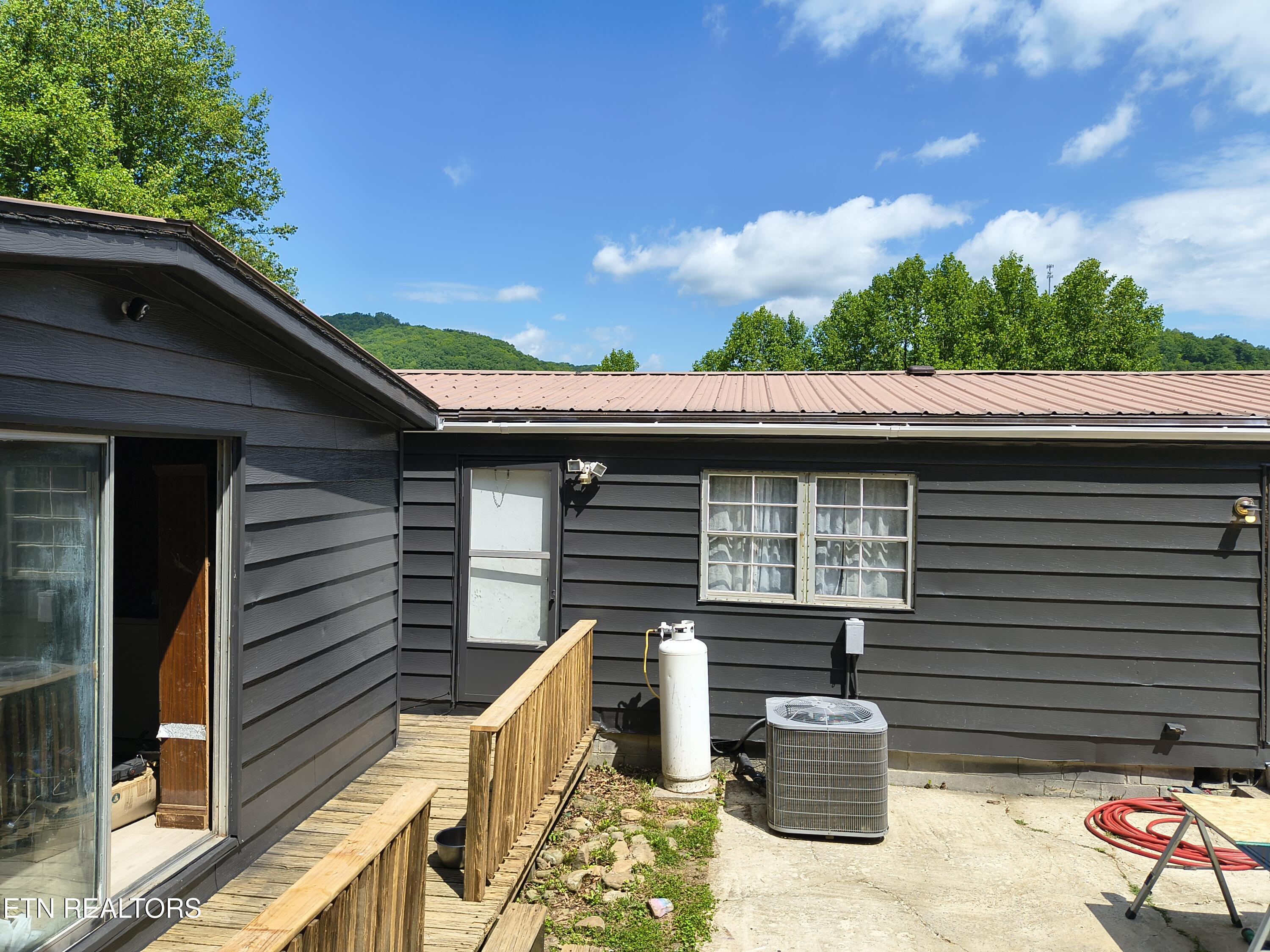 3552 Straight Fork Road Huntsville, TN 37756 - Photo 5 of 44 1000002816