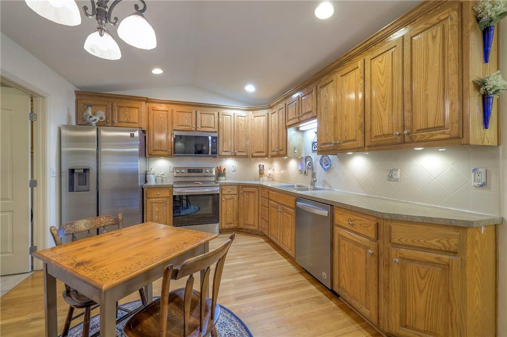 21702 West 119th Terrace, Unit 1101 Olathe, KS 66061 - Photo 12 of 39