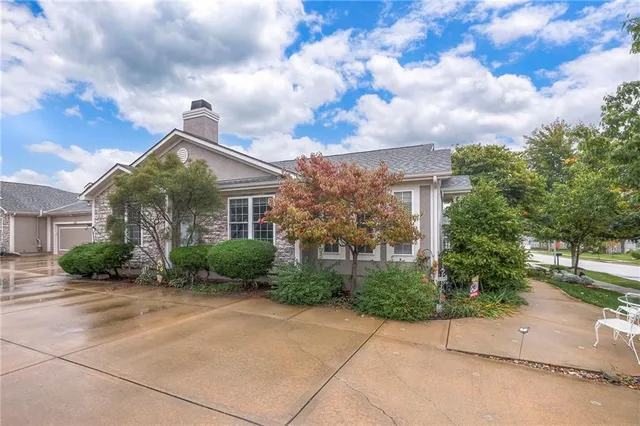 $415,000 | 21702 West 119th Terrace, Unit 1101, Olathe, KS 66061