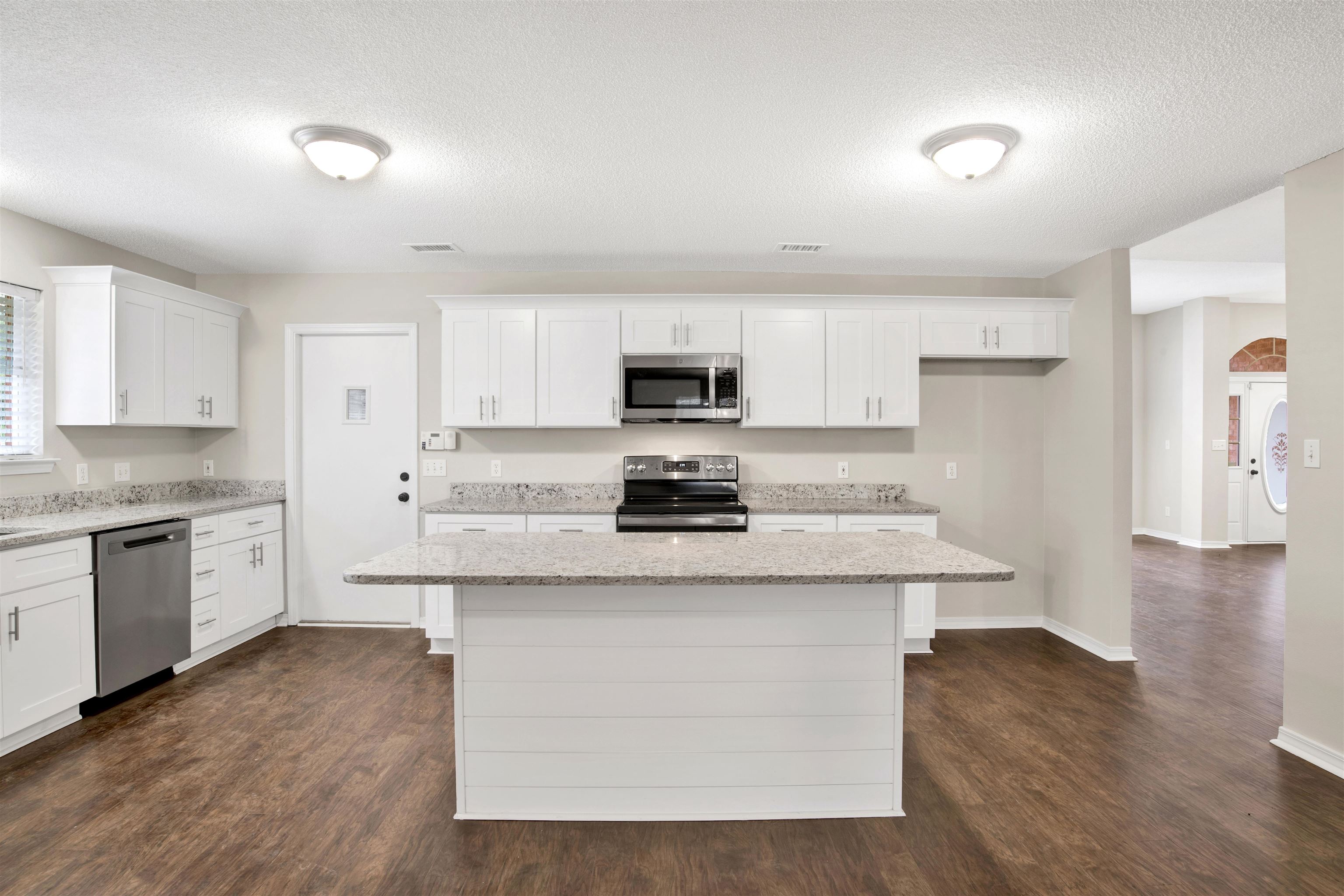 202 Madison Lane Foley, AL 36535 - Photo 6 of 25
