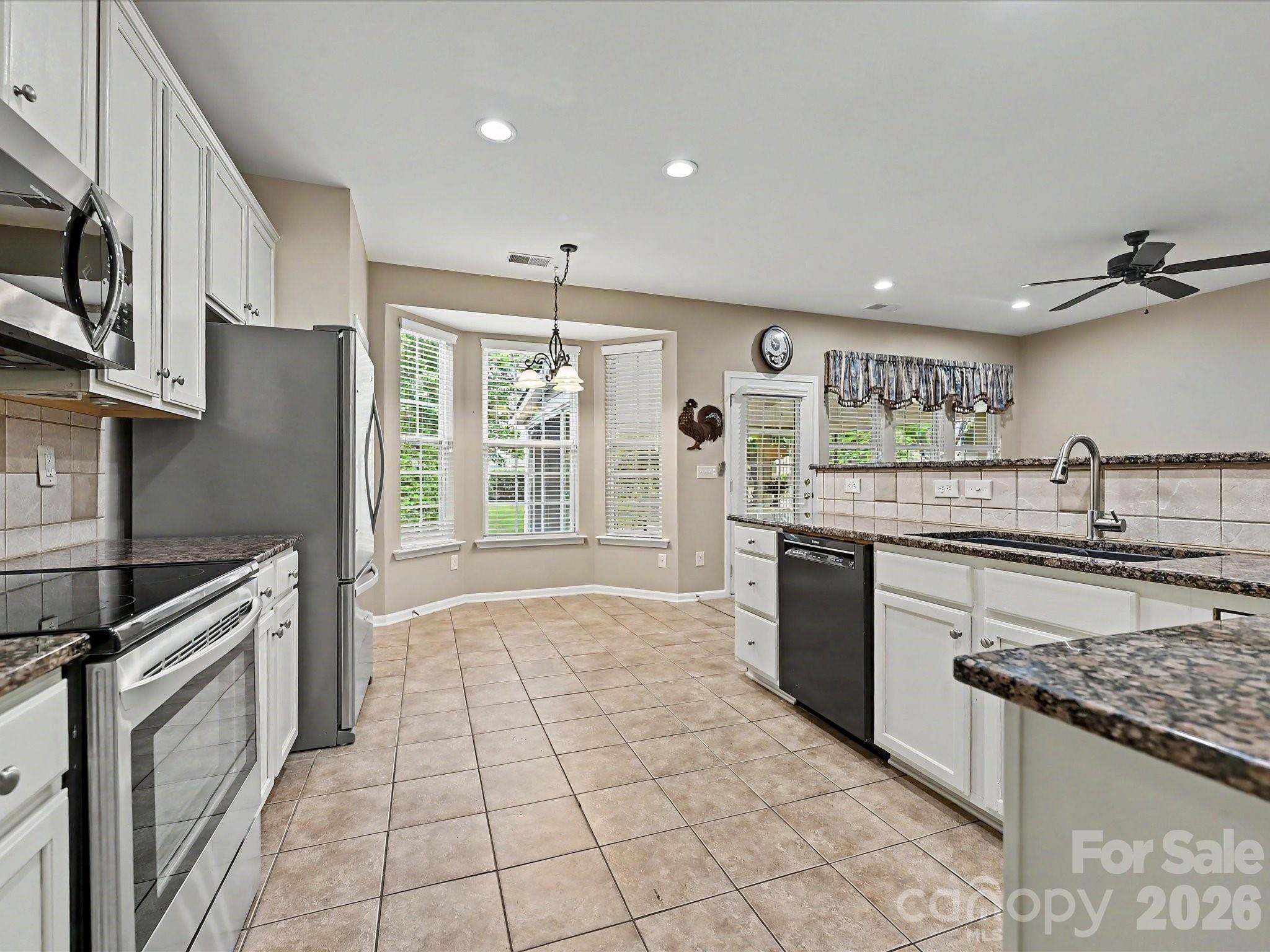 360 Garnet Court Fort Mill, SC 29708 - Photo 26 of 46 Gallery Image 26