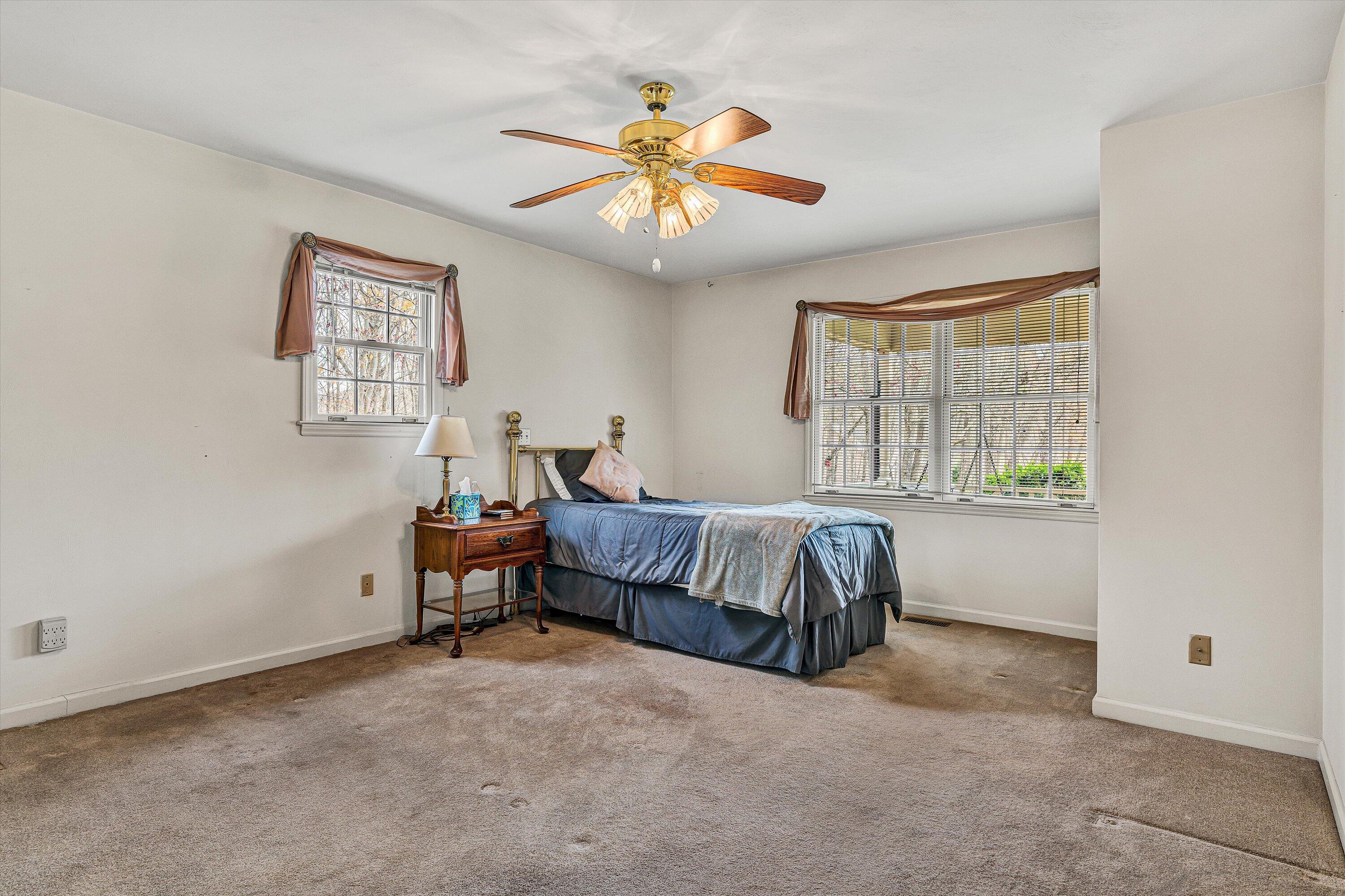 523 Stonebridge Drive Blue Ridge, VA 24064 - Photo 21 of 57 21-SGM-08133