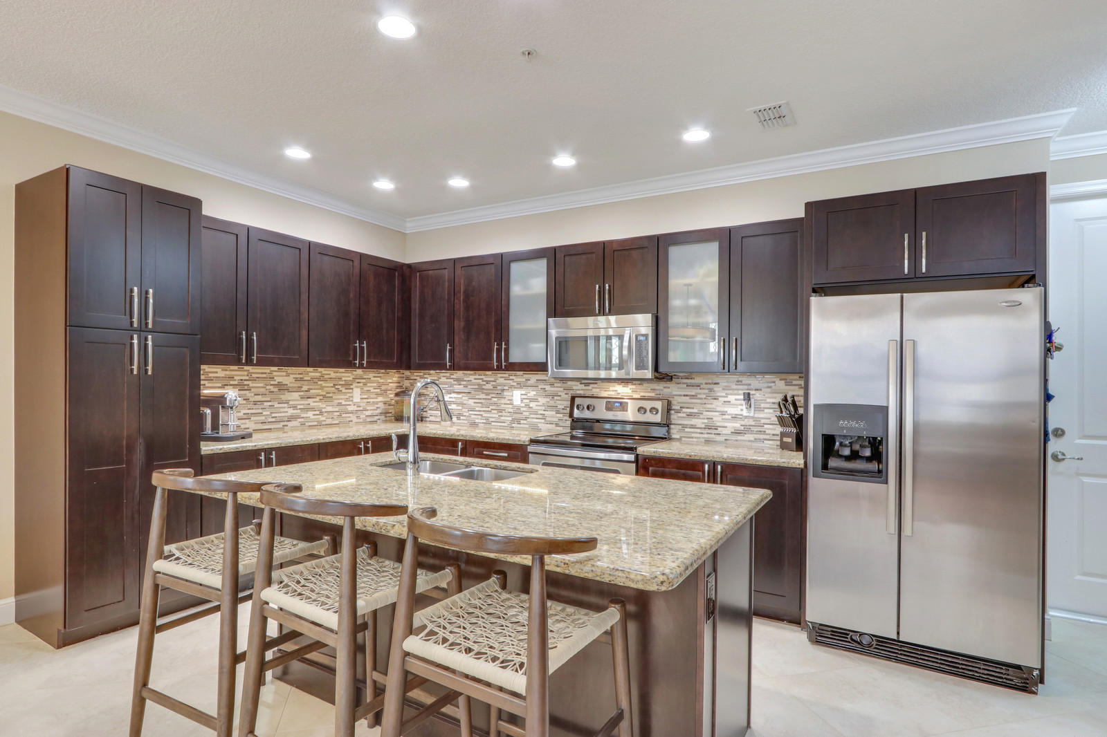 5040 Northwest 15th Avenue Boca Raton, FL 33431 - Photo 3 of 21 10_Image_10_of_23_mls