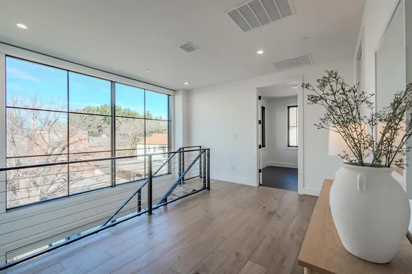 $12,995 | 4114 Emerson Avenue, Unit 5, University Park, TX 75205