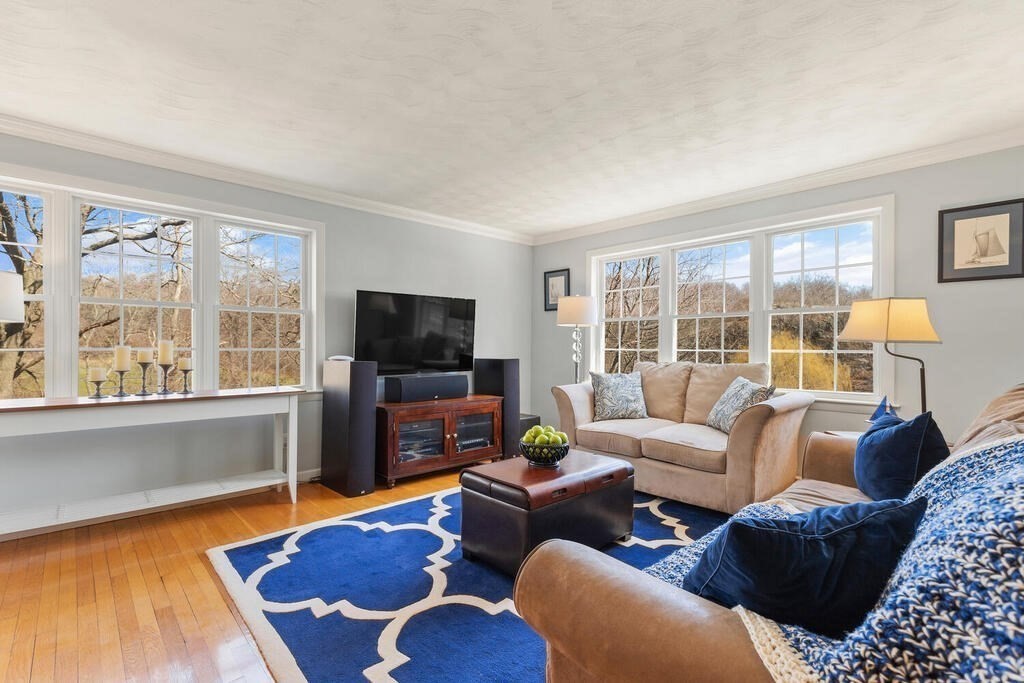 196 Penny Road Melrose, MA 02176 - Photo 14 of 37