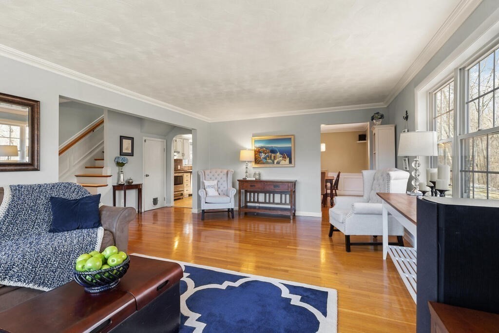 196 Penny Road Melrose, MA 02176 - Photo 15 of 37