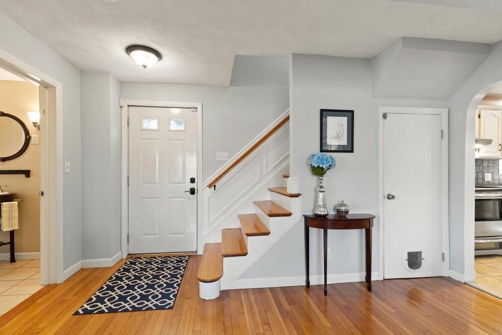 196 Penny Road Melrose, MA 02176 - Photo 26 of 37