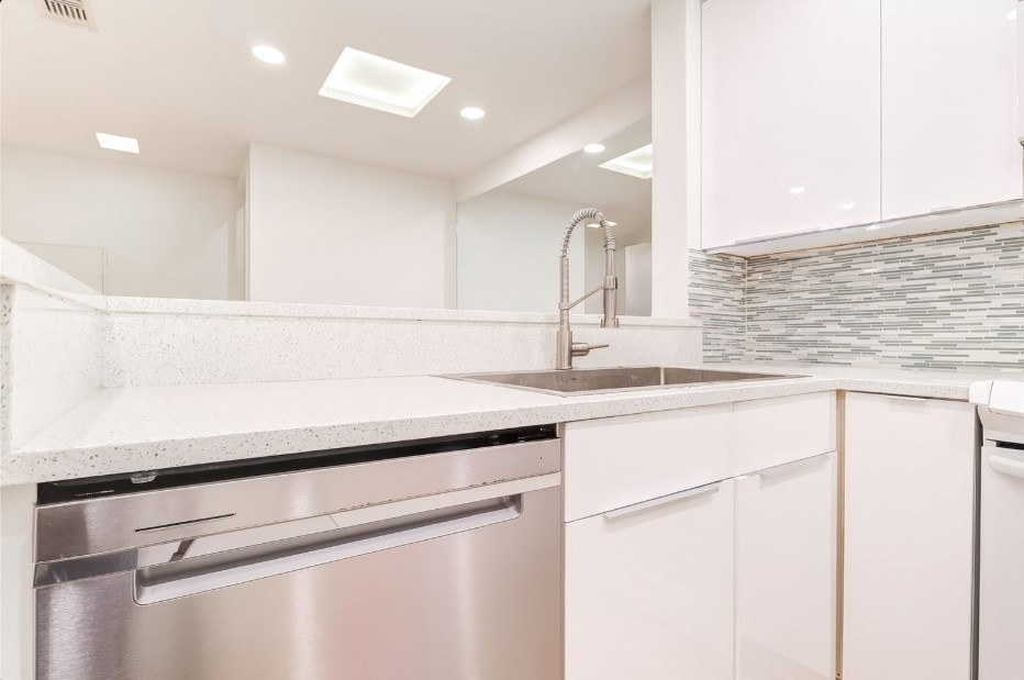 2829 Timmons Lane, Unit 167 Houston, TX 77027 - Photo 4 of 22