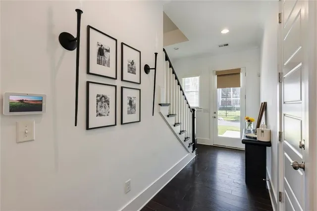 a view of entryway with a window