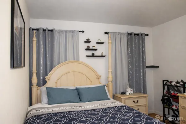 $449,977 | 556 Compton Avenue, Perth Amboy, NJ 08861