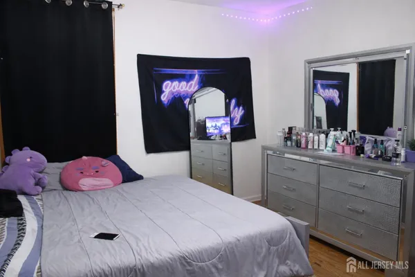 $449,977 | 556 Compton Avenue, Perth Amboy, NJ 08861