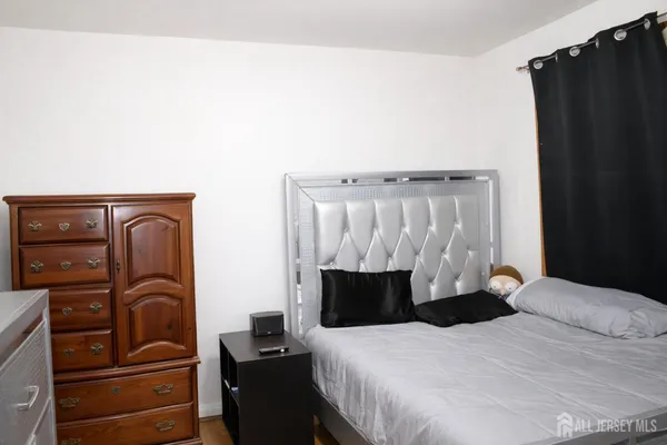 $449,977 | 556 Compton Avenue, Perth Amboy, NJ 08861