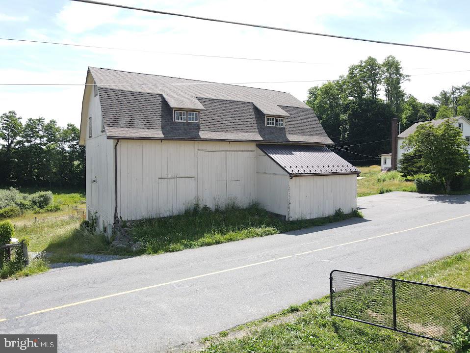 2296 Valley Road Manheim, PA 17545 - Photo 59 of 80