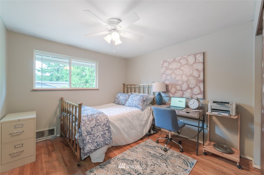 16718 51st Avenue Southeast Bothell, WA 98012 - Photo 13 of 23