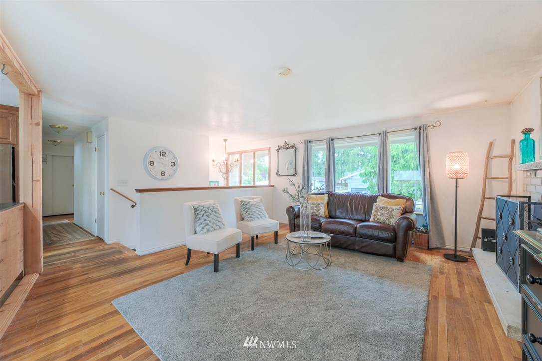 16718 51st Avenue Southeast Bothell, WA 98012 - Photo 4 of 23