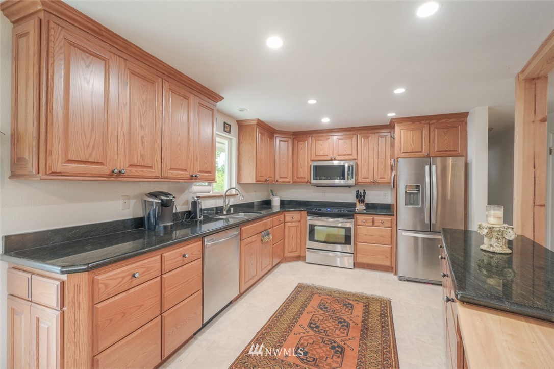 16718 51st Avenue Southeast Bothell, WA 98012 - Photo 6 of 23