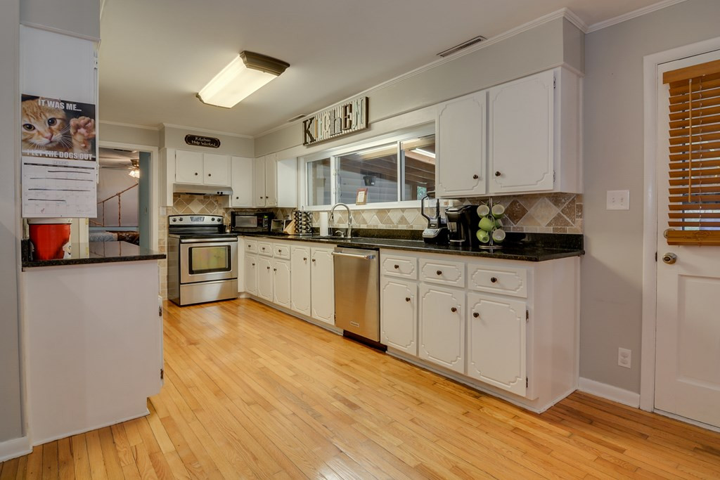 1024 Wildwood Road Aiken, SC 29801 - Photo 11 of 45 Gallery Image 11