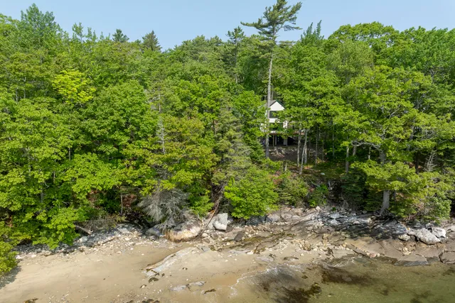 $1,495,000 | 31 Viking Way, Bristol, ME 04564