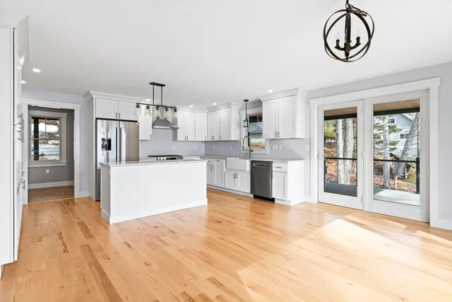 $1,495,000 | 31 Viking Way, Bristol, ME 04564