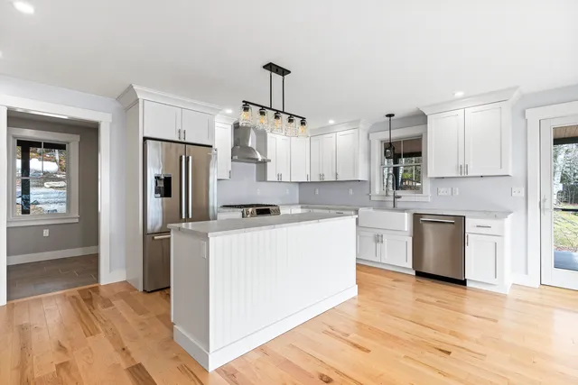 $1,495,000 | 31 Viking Way, Bristol, ME 04564