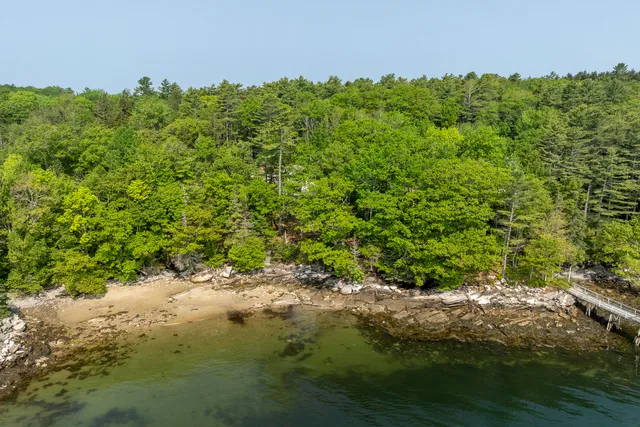 $1,495,000 | 31 Viking Way, Bristol, ME 04564