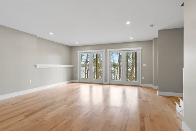 $1,495,000 | 31 Viking Way, Bristol, ME 04564