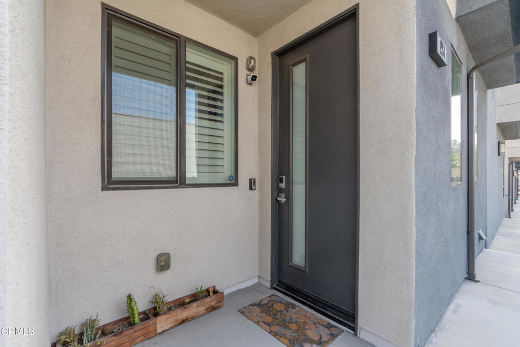 1553 Verbena Way Los Angeles, CA 90041 - Photo 1 of 31 a view of an front door
