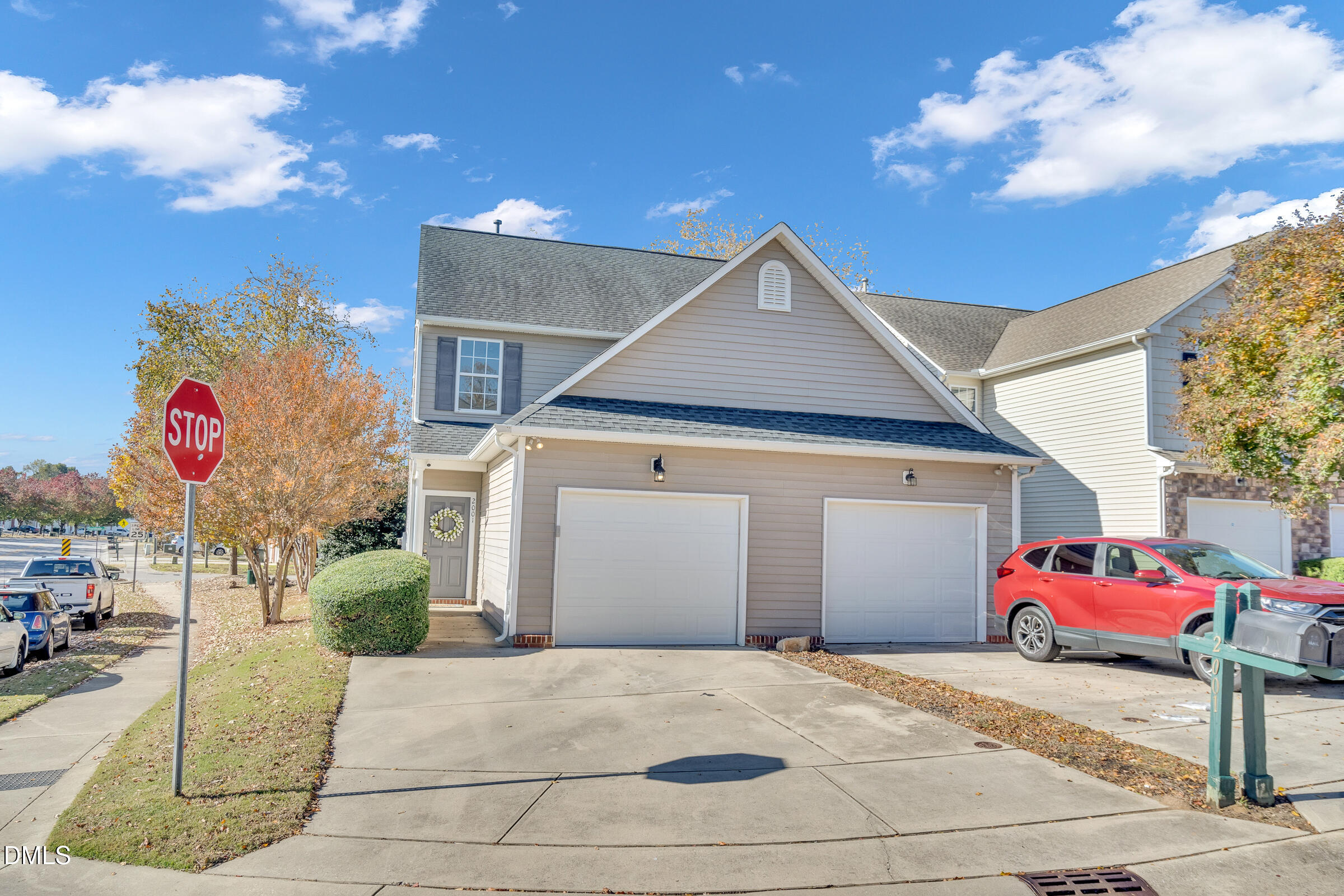 2001 Metacomet Way Raleigh, NC 27604 - Photo 2 of 25 Double Driveway