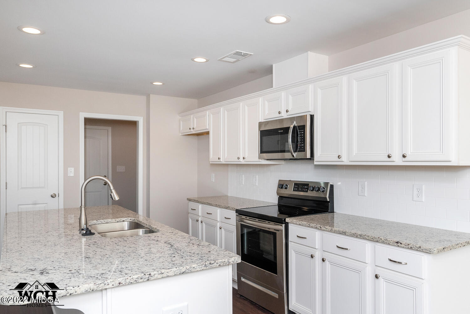 114 Gunner Lane Perry, GA 31069 - Photo 4 of 21 DSC09515