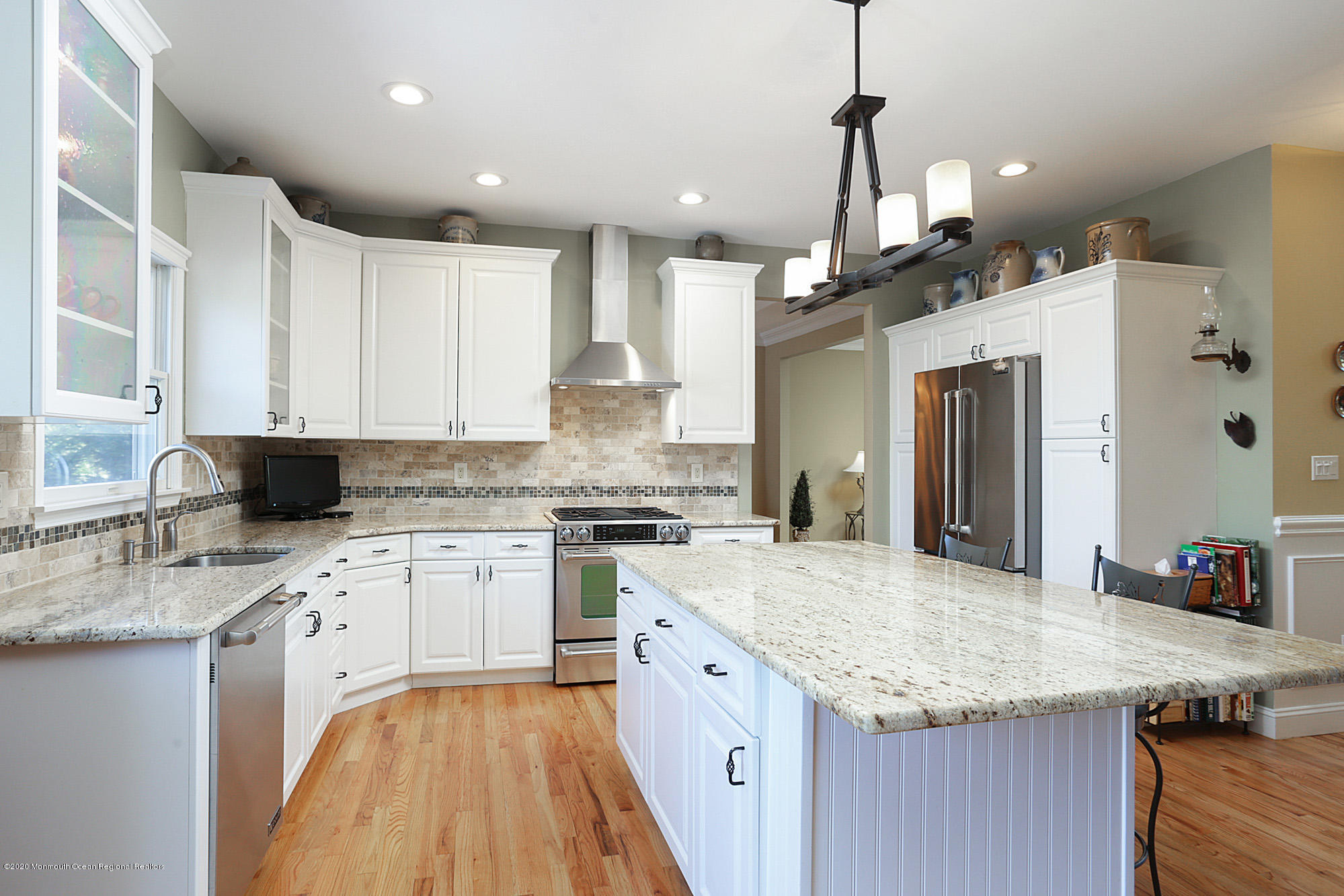 653 Locust Point Road Atlantic Highlands, NJ 07716 - Photo 22 of 57 kitchen center island close up