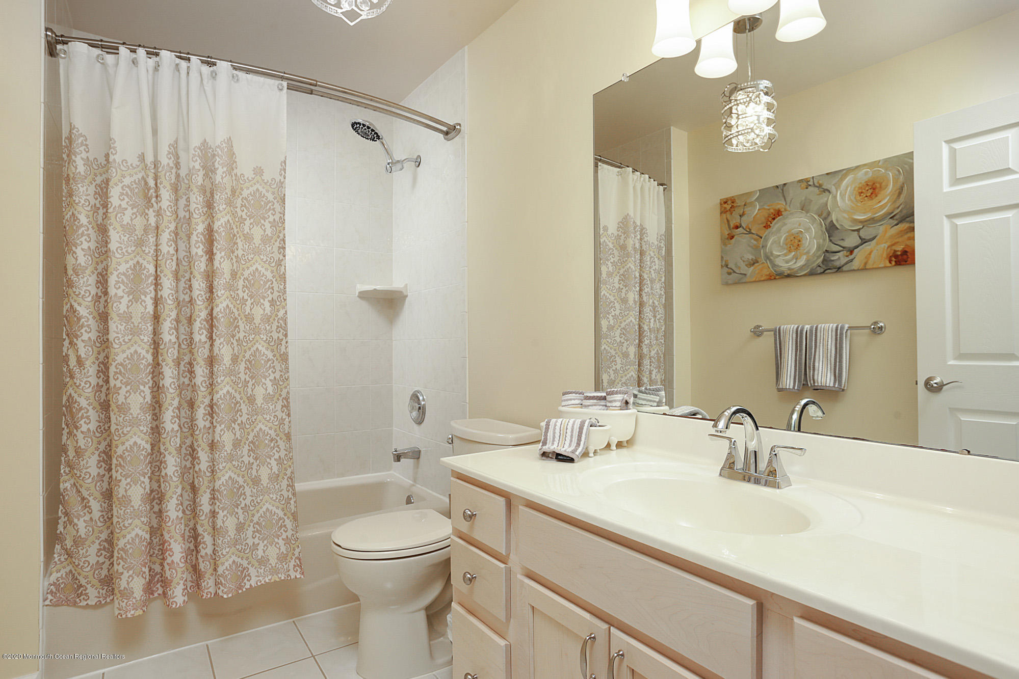 653 Locust Point Road Atlantic Highlands, NJ 07716 - Photo 40 of 57 main bath
