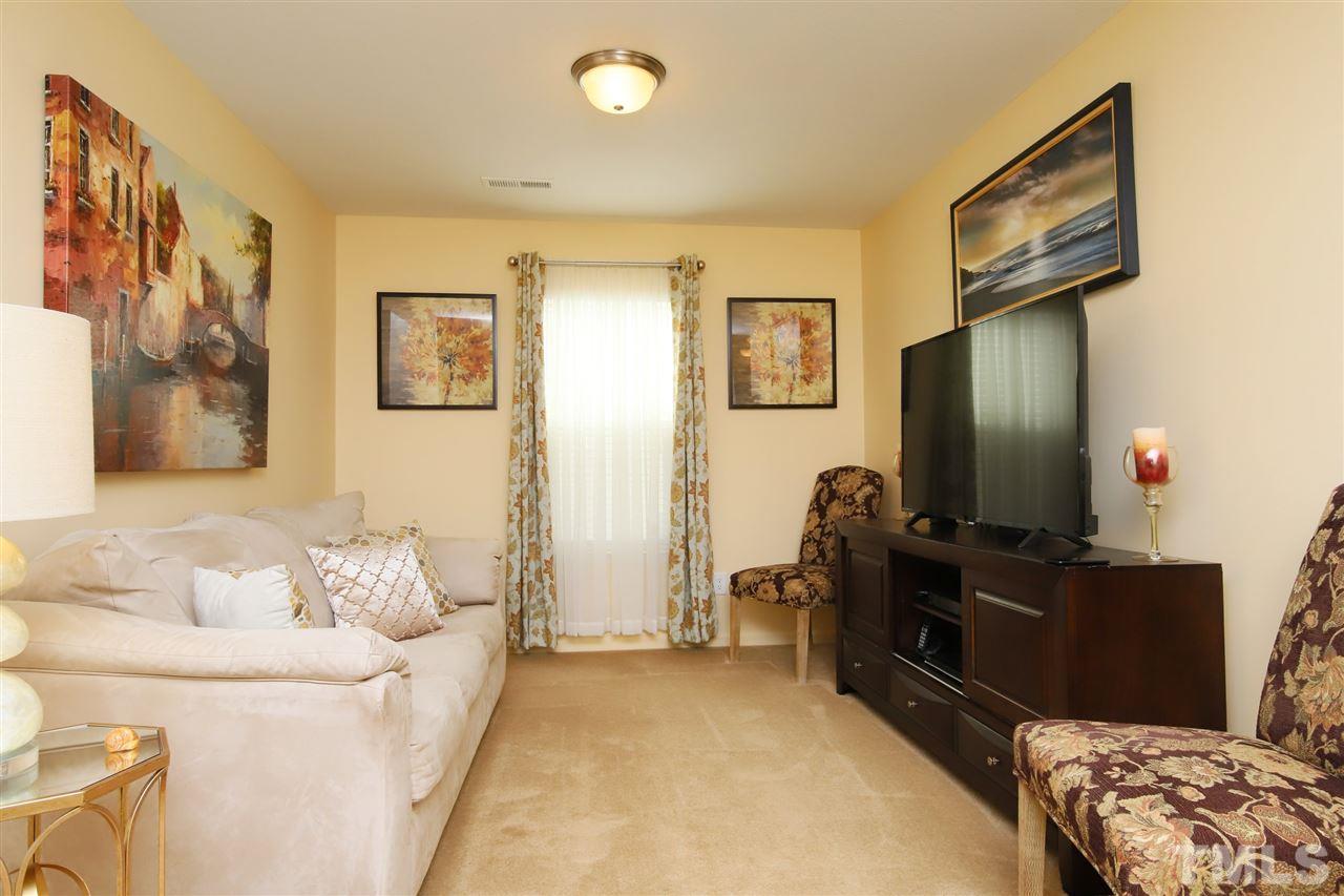 2733 Manthorp Terrace Raleigh, NC 27610 - Photo 11 of 29