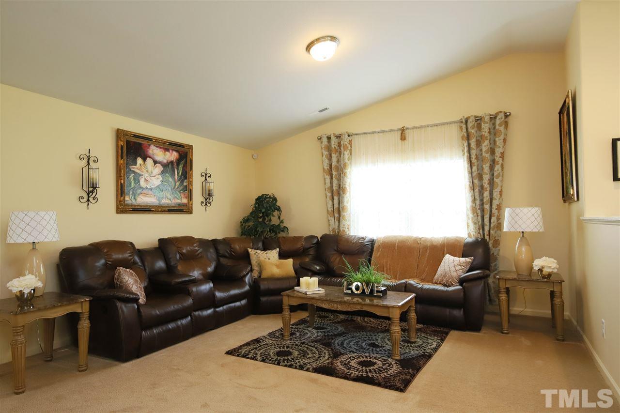2733 Manthorp Terrace Raleigh, NC 27610 - Photo 14 of 29