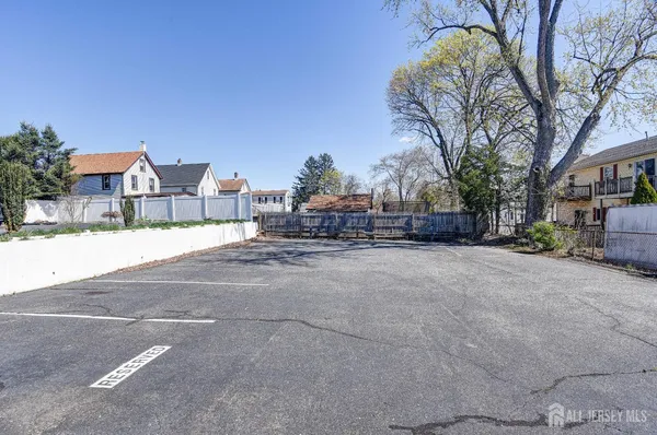 $2,800 | 167 North Main Street, Unit 169, Milltown, NJ 08850