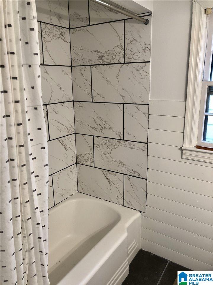 916 84th Street South Birmingham, AL 35206 - Photo 3 of 12