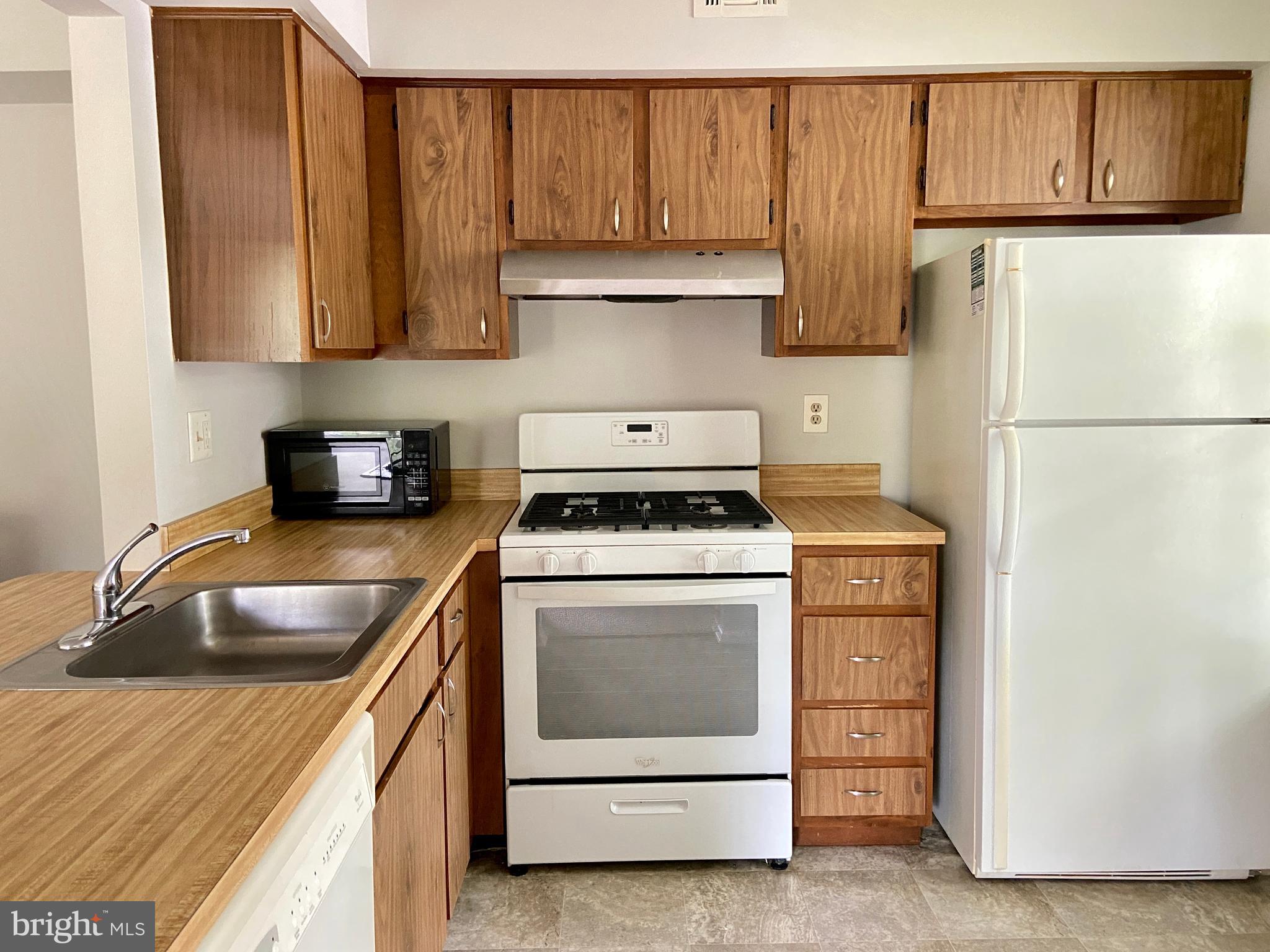 1703A Ralston Drive Mount Laurel, NJ 08054 - Photo 7 of 19