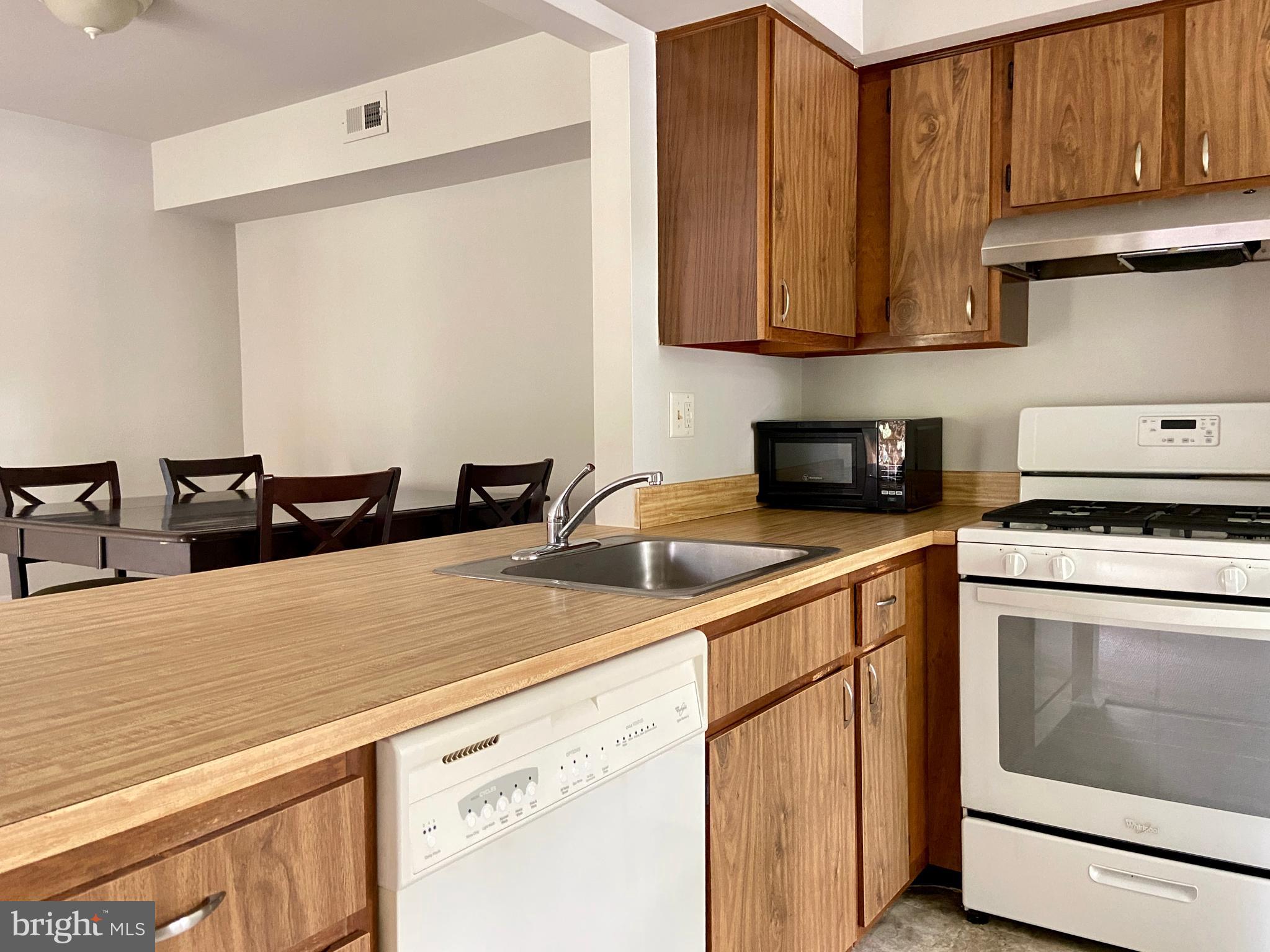 1703A Ralston Drive Mount Laurel, NJ 08054 - Photo 8 of 19