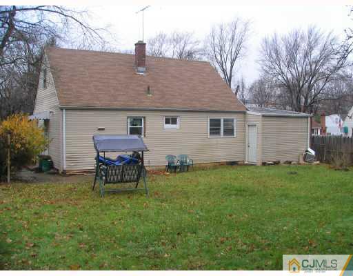 9 Wilcox Road New Brunswick, NJ 08901 - Photo 5 of 5 Gallery Image 5