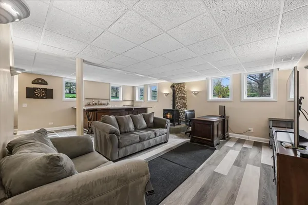 $780,000 | 1601 Anthony Lane, McHenry, IL 60051