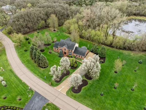 $780,000 | 1601 Anthony Lane, McHenry, IL 60051