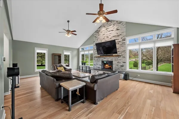 $780,000 | 1601 Anthony Lane, McHenry, IL 60051