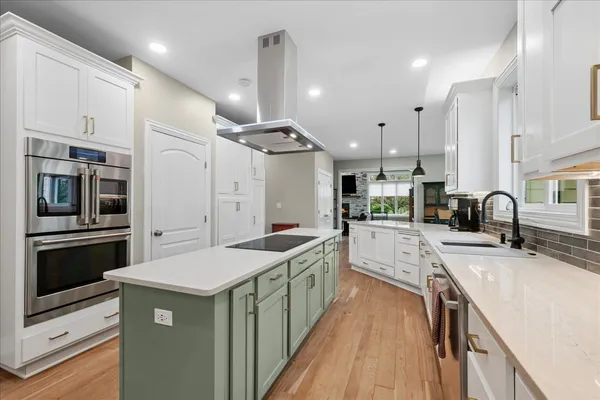 $780,000 | 1601 Anthony Lane, McHenry, IL 60051