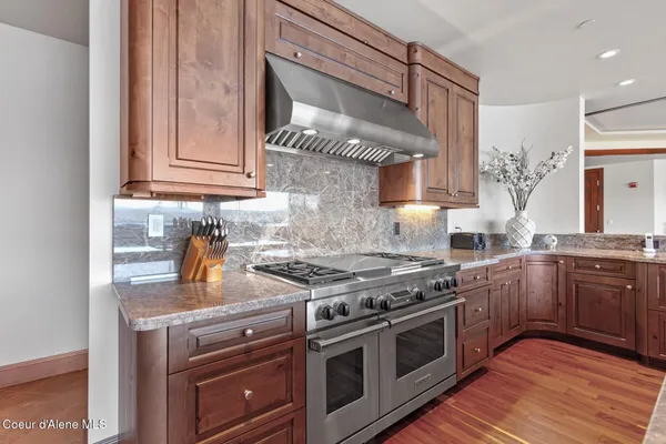 $5,500,000 | 1031 South Island Green Drive, Coeur D'Alene, ID 83814