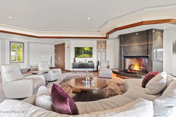 $5,500,000 | 1031 South Island Green Drive, Coeur D'Alene, ID 83814